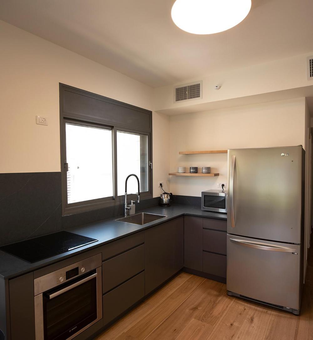 Eduard Bernstein Apartment เทลอาวีฟ ภายนอก รูปภาพ