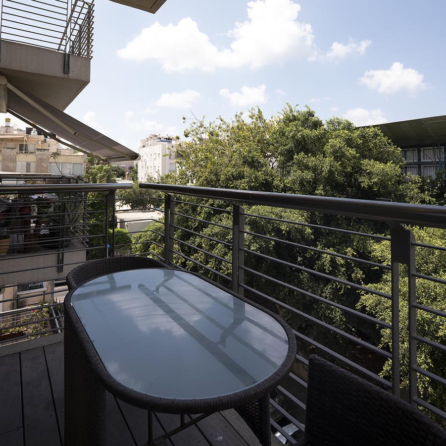 Eduard Bernstein Apartment เทลอาวีฟ ภายนอก รูปภาพ